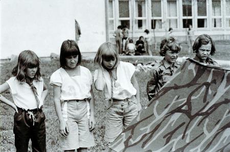 MNOGOBOJ MEDVODE 1985_Iz leve proti desni VESNA CVEK,MAJDA MELE,MOJCA MELE, MAŠA PAHOR, MATEJA HARI. 